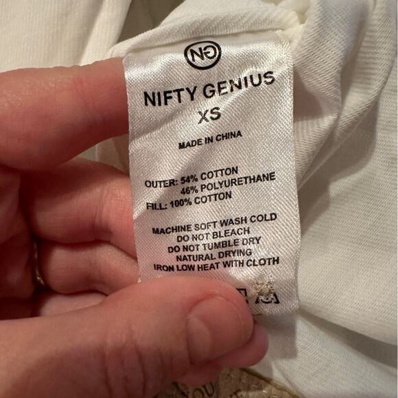 Nifty Genius White Short Sleeve Collared Button Down Shirt Sz XS NEW - Picture 6 of 8